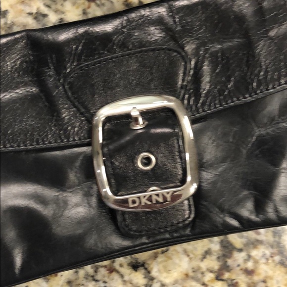 Black leather DKNY evening bag - Picture 2 of 8